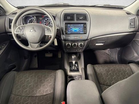 Used 2025 Mitsubishi Outlander Sport AWD image 22