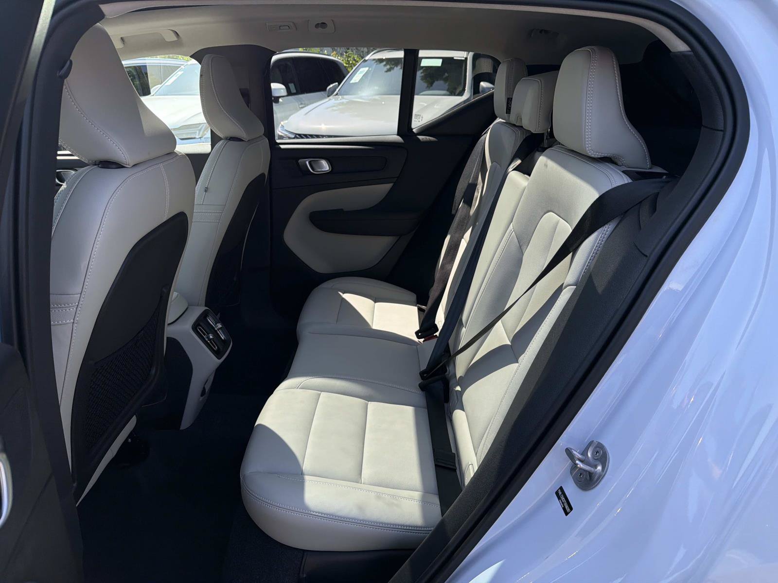 Used 2026 Volvo XC40 B5 Plus w/ Protection Package Premier AWD/4WD image 21