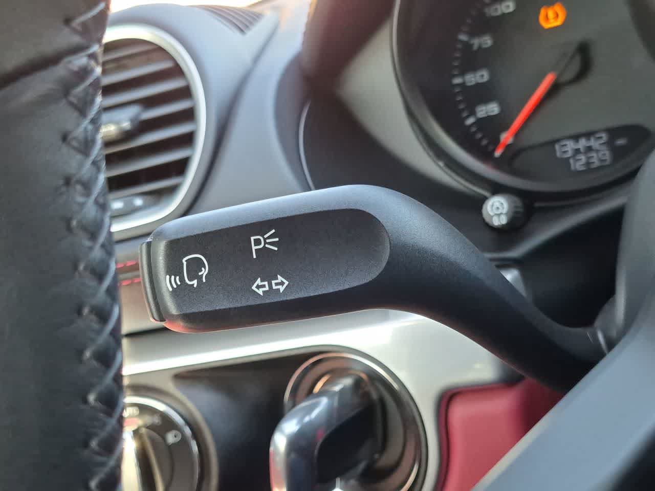 Used 2025 Porsche 718 Cayman RWD image 25