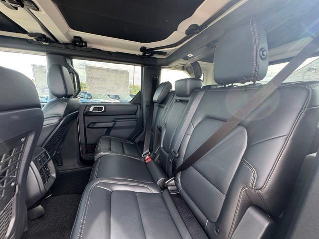 New 2026 Ford Bronco Badlands w/ Sasquatch Package AWD/4WD image 16