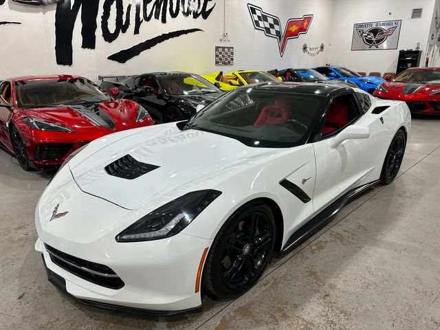 Used 2016 Chevrolet Corvette Stingray Coupe RWD image 16