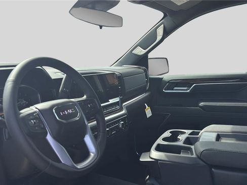New 2026 GMC Sierra 1500 Elevation image 15