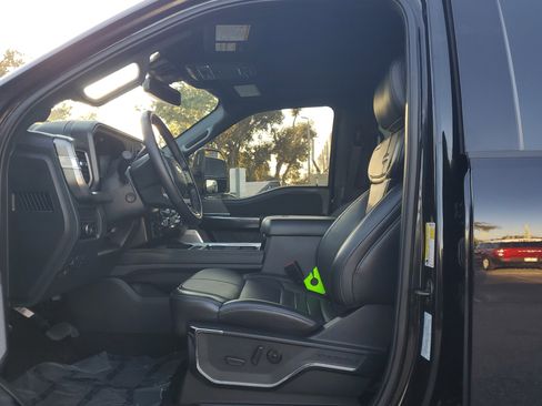 Certified 2025 Ford F250 Platinum image 20