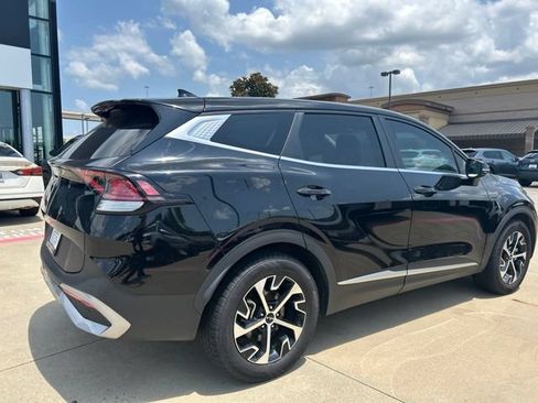 Used 2023 Kia Sportage EX FWD image 12