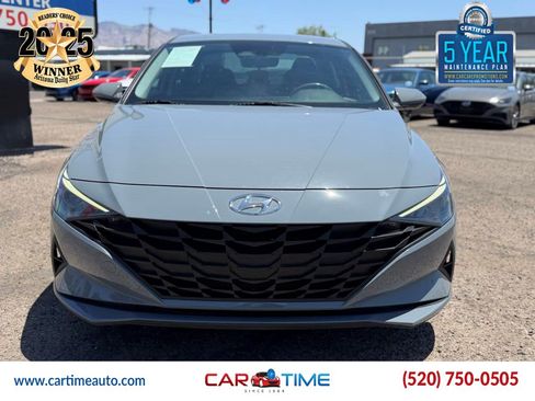 Used 2023 Hyundai Elantra SEL FWD image 2
