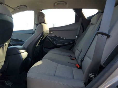 Used 2018 Hyundai Santa Fe Sport image 22