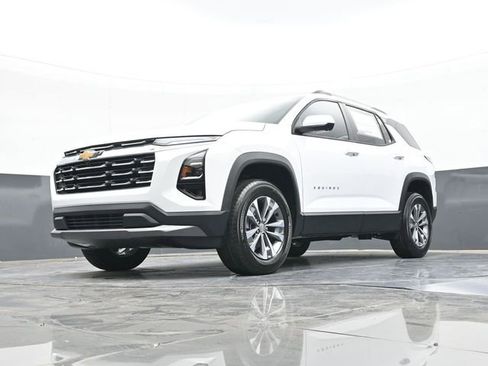 New 2026 Chevrolet Equinox LT FWD image 59