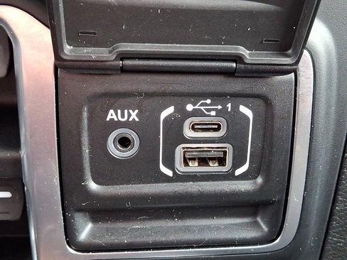 Used 2018 Jeep Wrangler Unlimited Sahara w/ Safety Group image 24