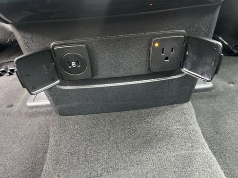 Used 2025 Lincoln Aviator Premiere image 17