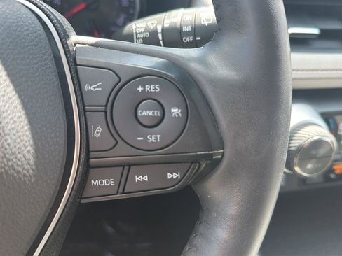 Used 2019 Toyota RAV4 XLE Premium w/ Cold Weather Package AWD/4WD image 23