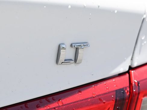 Used 2023 Chevrolet Malibu LT FWD image 15