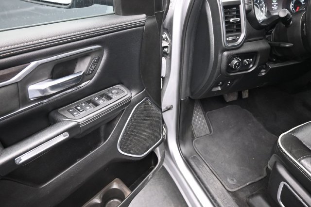 Used 2025 RAM 1500 Laramie AWD/4WD image 18