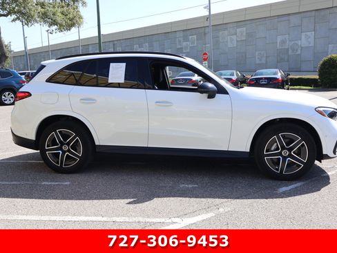 Used 2025 Mercedes-Benz GLC 300 4MATIC image 10