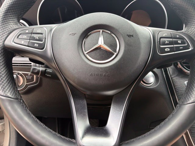 Used 2019 Mercedes-Benz GLC 300 image 23