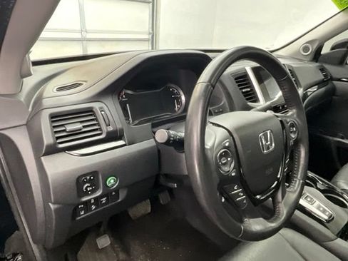 Used 2020 Honda Ridgeline RTL-E image 17