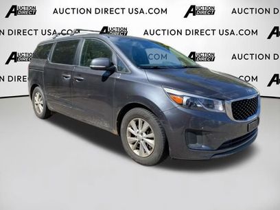 Used 2017 Kia Sedona LX w/ LX Essentials Premium Package