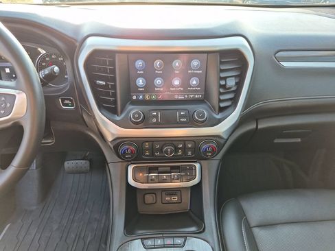 Used 2023 GMC Acadia SLT w/ Preferred Package FWD image 26