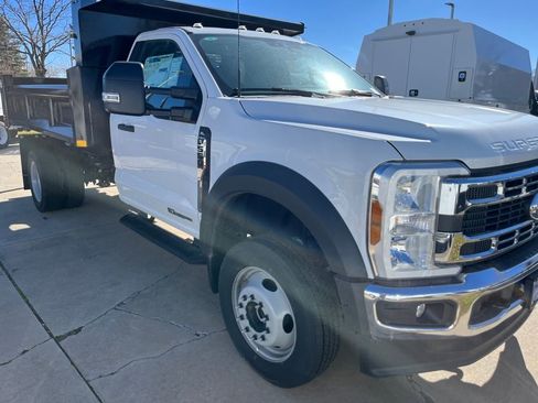 New 2025 Ford F550 4x4 Regular Cab Super Duty image 1