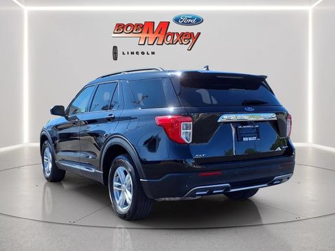 Used 2024 Ford Explorer XLT w/ Equipment Group 202A AWD/4WD image 7