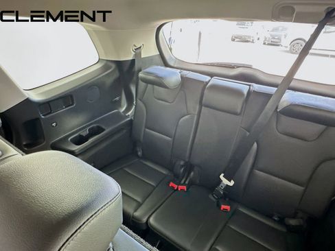 Used 2022 Kia Telluride EX w/ Towing Package image 34