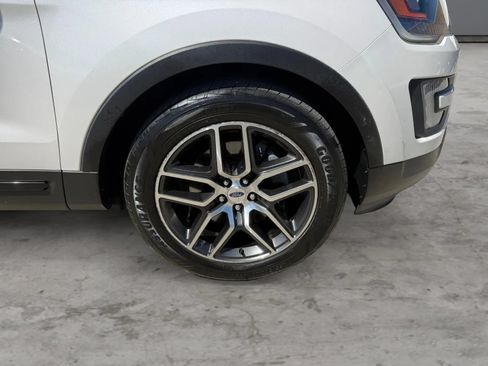 Used 2016 Ford Explorer Sport w/ Equipment Group 401A AWD/4WD image 46