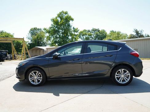 Used 2019 Chevrolet Cruze LT FWD image 22