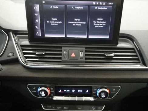 Used 2024 Audi Q5 2.0T Premium Plus AWD/4WD image 21