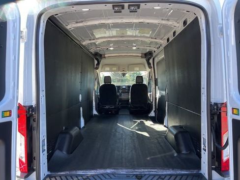 Used 2023 Ford Transit 250 Medium Roof AWD w/ Load Area Protection Package image 27
