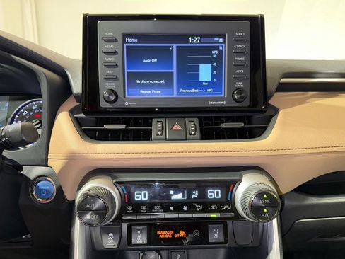 Certified 2022 Toyota RAV4 XLE Premium AWD/4WD image 27