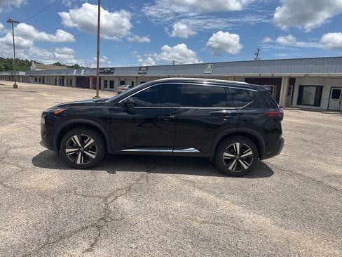 Used 2021 Nissan Rogue Platinum AWD/4WD image 8