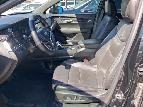 Used 2020 Cadillac XT5 Premium Luxury FWD image 10