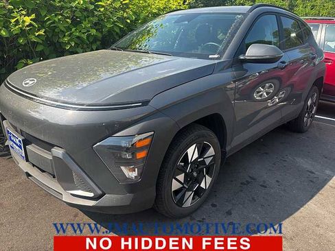 Used 2025 Hyundai Kona SEL AWD/4WD image 1