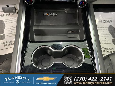 Used 2026 Chevrolet Suburban LT w/ Comfort Package AWD/4WD image 32