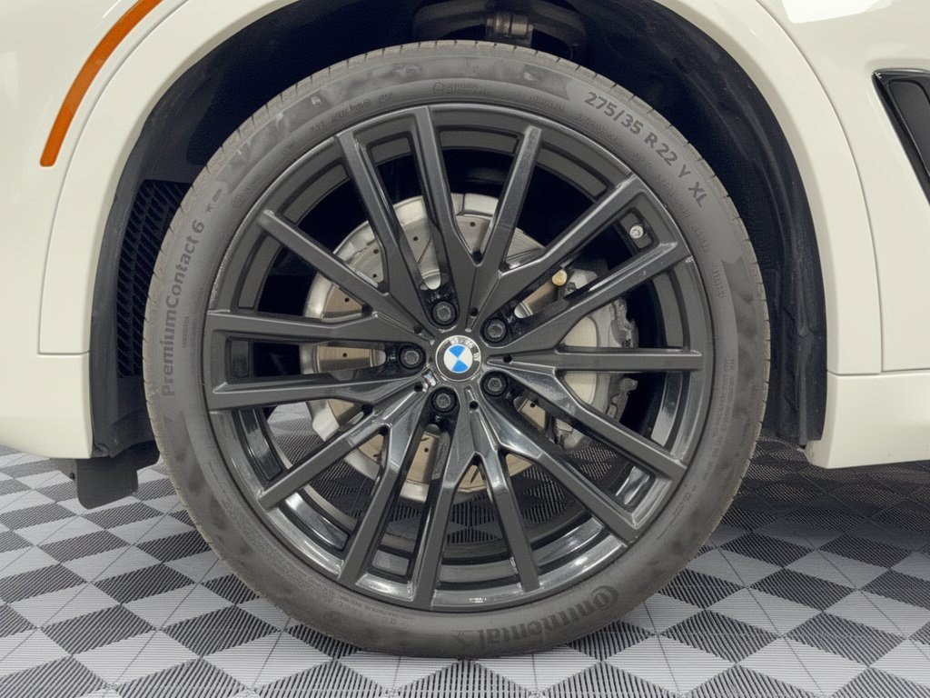 Used 2020 BMW X5 xDrive40i w/ M Sport Package AWD/4WD image 13