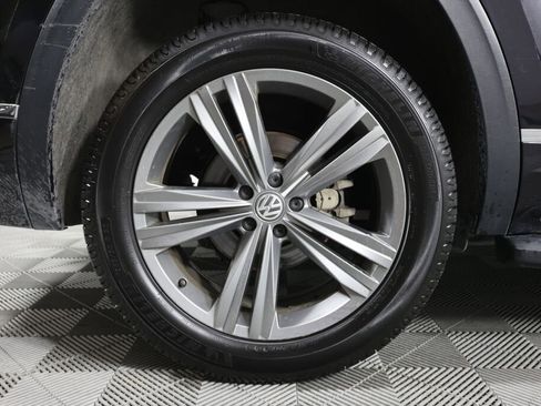 Used 2019 Volkswagen Atlas SEL R-Line image 7