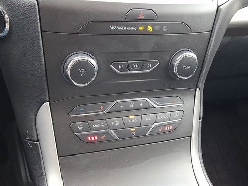 Used 2020 Ford Edge SEL w/ Convenience Package image 18