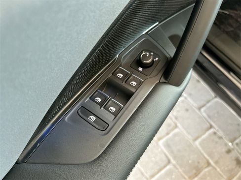 New 2026 Volkswagen Tiguan SE R-Line image 11