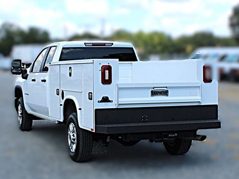 Used 2025 Chevrolet Silverado 2500 W/T w/ WT Convenience Package RWD image 4