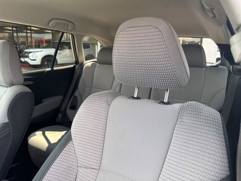 Used 2022 Subaru Outback Premium image 18