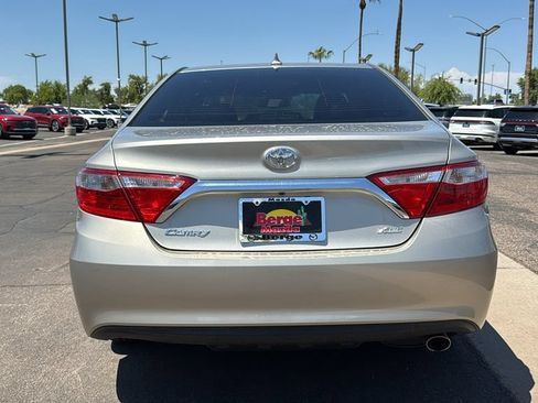 Used 2017 Toyota Camry XLE w/ Moonroof Package FWD image 28