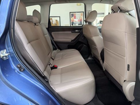 Used 2015 Subaru Forester 2.5i Touring AWD/4WD image 15