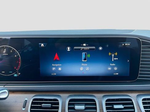 Used 2025 Mercedes-Benz GLE 350 4MATIC image 31