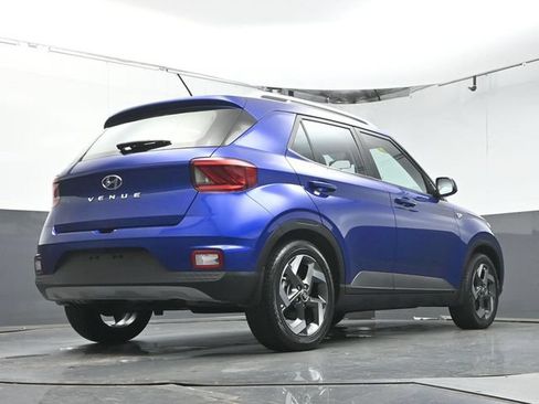 Used 2023 Hyundai Venue SEL FWD image 36
