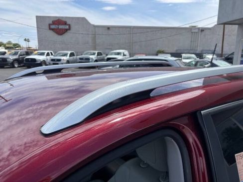 Used 2020 Jeep Cherokee Latitude Plus w/ Comfort/Convenience Group FWD image 10