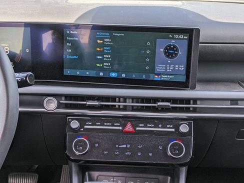 Certified 2025 Hyundai Tucson SEL FWD image 17