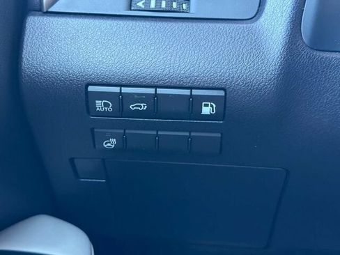 Used 2019 Lexus RX 450h AWD w/ Navigation Package image 33