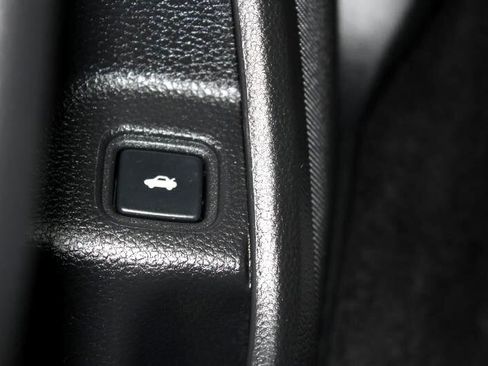 Used 2019 Honda Accord EX image 23