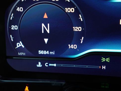 Certified 2025 Chevrolet Silverado 2500 LTZ image 34