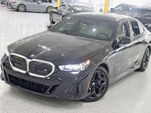 Used 2024 BMW i5 M60 w/ Premium Package AWD/4WD image 5
