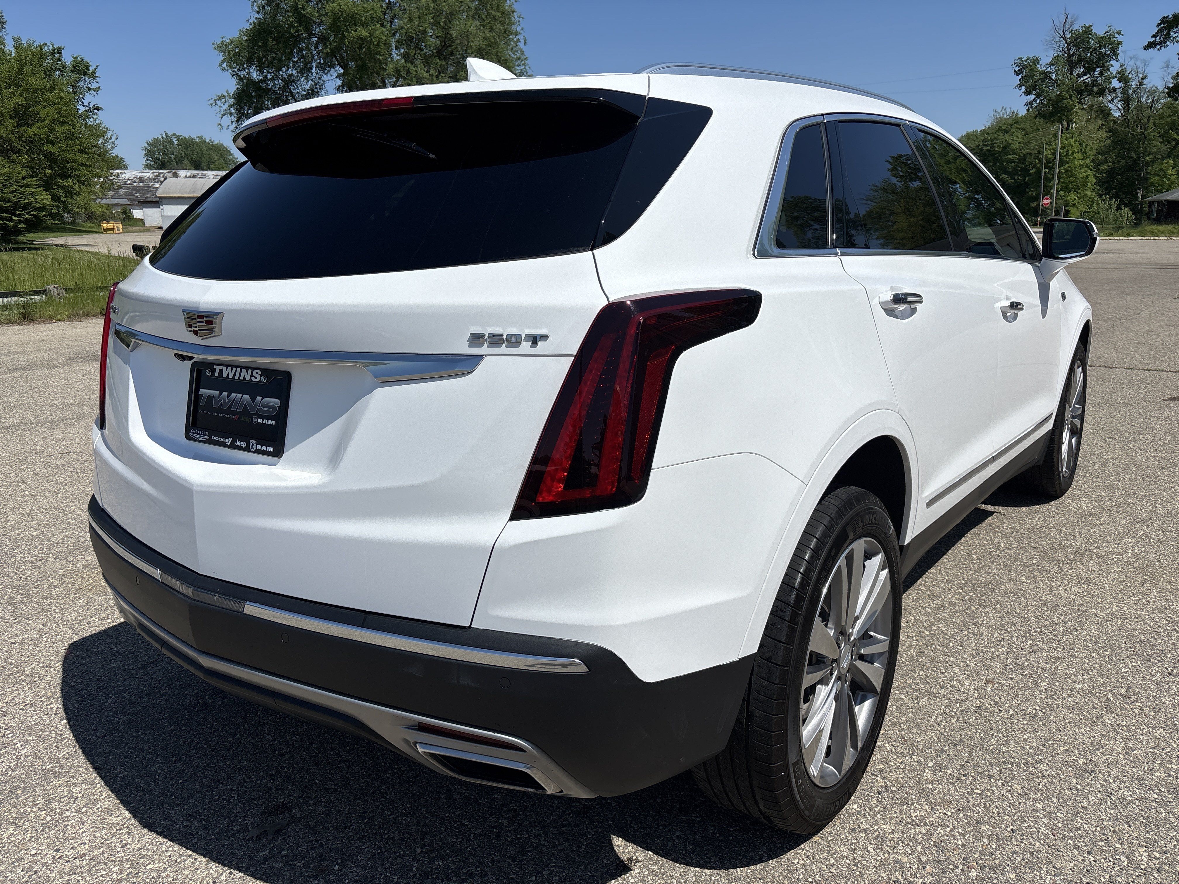 Used 2024 Cadillac XT5 Premium Luxury FWD image 6